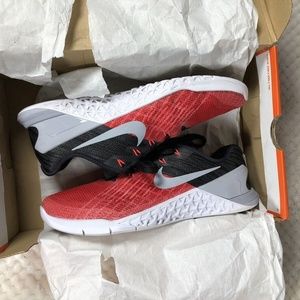 Nike Metcon 3 Trainers University Red / Wolf Grey-Black Men's Size 7.5